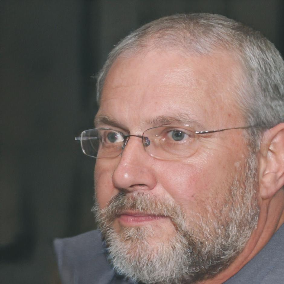 Portrait de Julien Marchand, expert en analyse technique