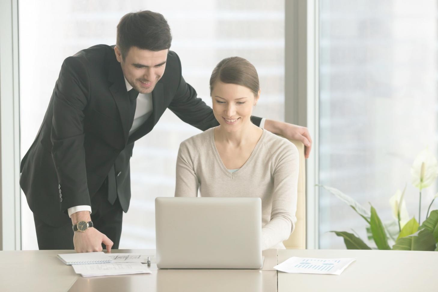 Session de formation en analyse financière avec formateur expert